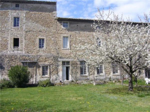 la maison d'accueil de la Famille Missionnaire de l'Evangile de la Vie