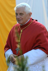 Pape, journée des malades 2009