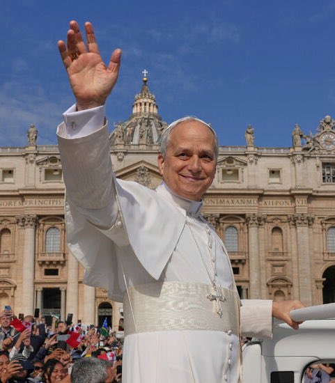 Face à « boulimie » des connexions des réseaux sociaux, nous avons besoin de guérir notre manière de communiquer