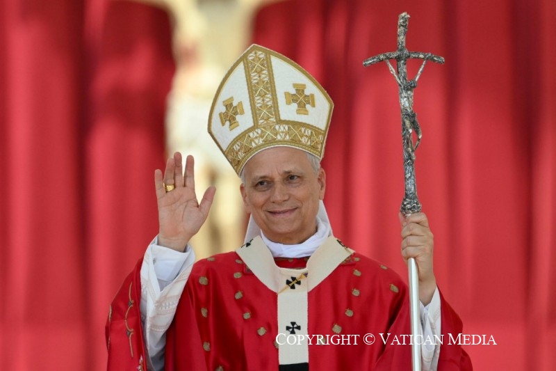 Nous voudrions être heureux, mais il est très difficile de l'être continuellement et sans ombres.