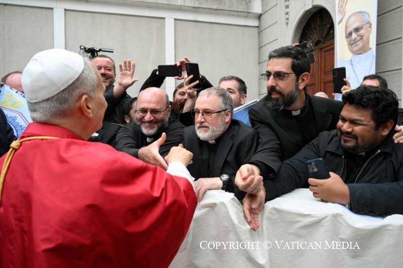 Jésus a choisi la voie de la petitesse pour descendre parmi nous.