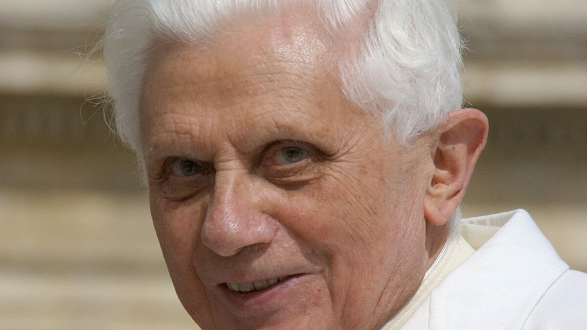 Pape Benoît XVI  ✝️ B16-308