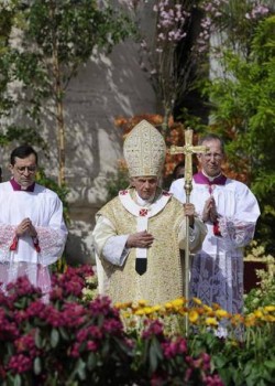Message de Pâques du Pape Benoit XVI