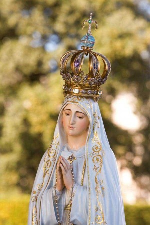 13 octobre 1917 : Fin d'apparition de Notre Dame de Fatima Fatima---101